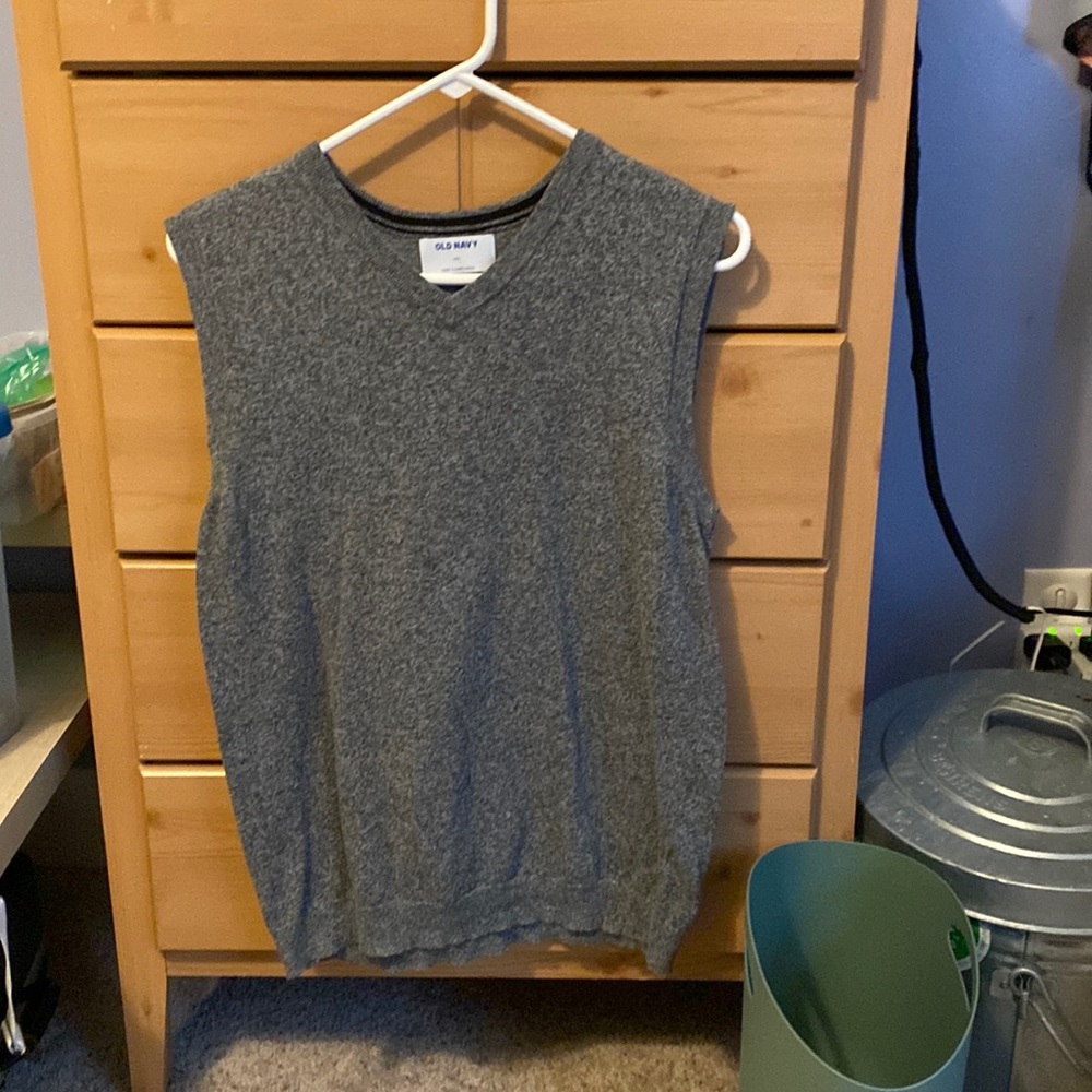 Old navy gray sweater vest